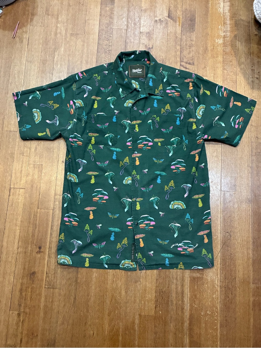 Howler Brothers - Magical Mushrooms Shore Club Shirt - LARGE ** (altered XXL)